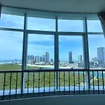 Harf4606 Huge Water Front 1Br Apt With 2 Sofa Beds In Alreem Island