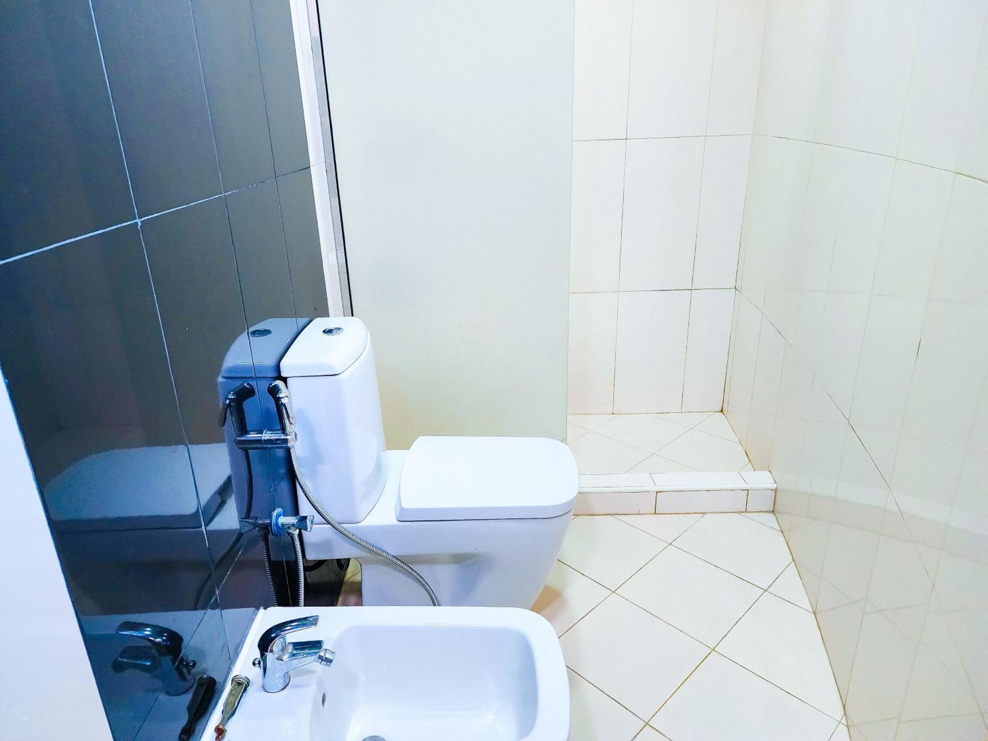 Harf4606 Huge Water Front 1br With 2 Sofa Beds In Alreem Island Abou Dabi