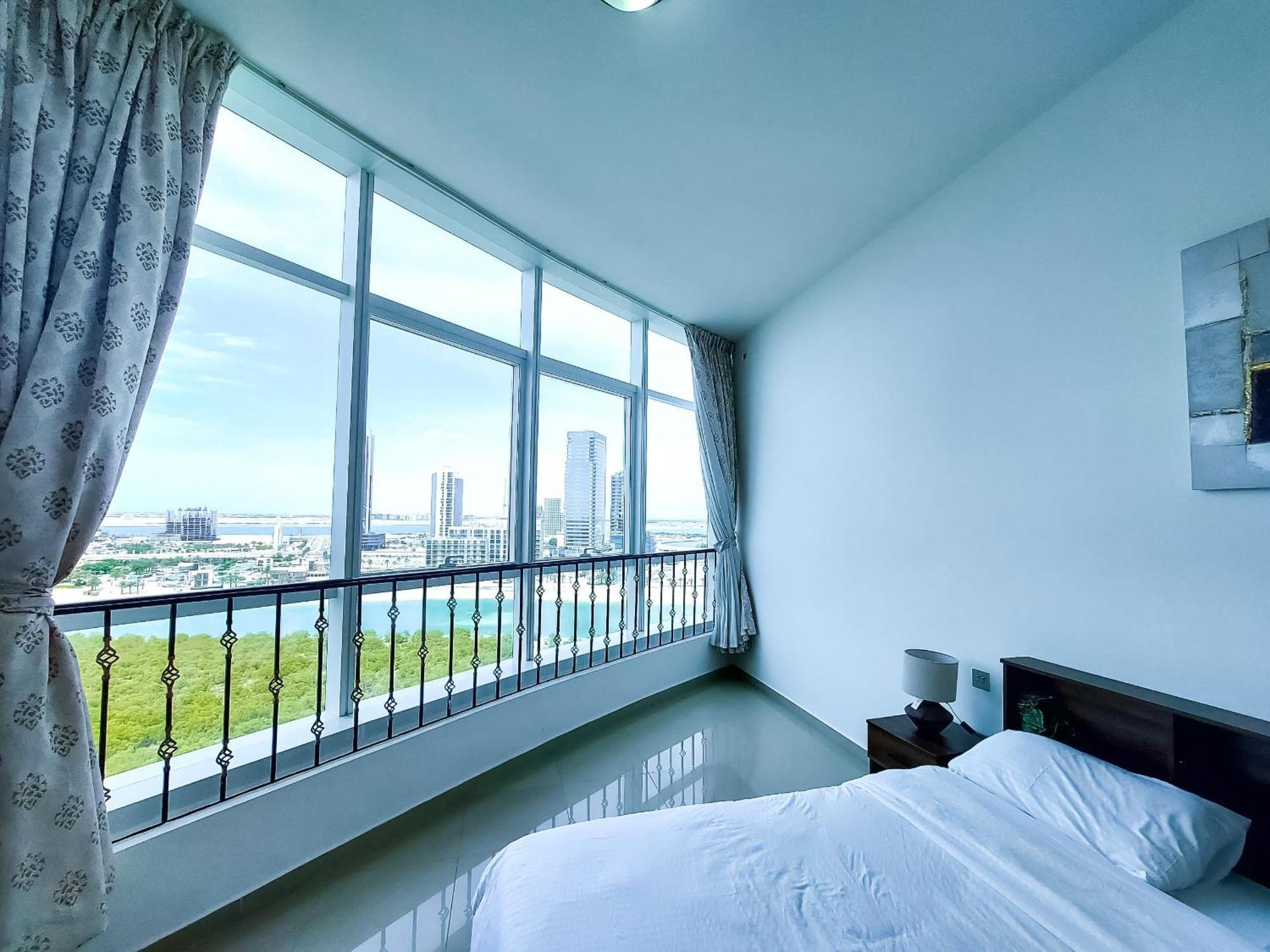 Appartement Harf4606 Huge Water Front 1br With 2 Sofa Beds In Alreem Island *